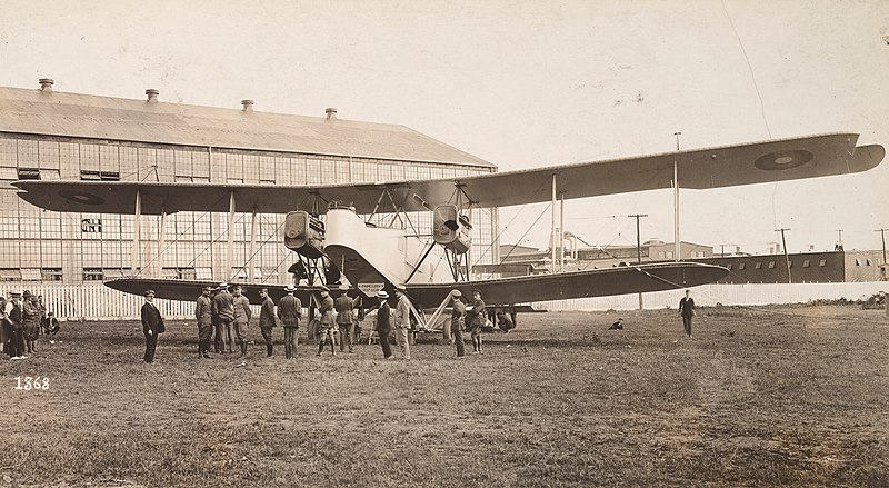 File:Handley Page O-400 "Langley" 111-SC-19503 - NARA - 55198744 (cropped).jpg