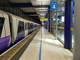 Heathrow Terminal 5 railway stn 11th June 2022 04.jpg