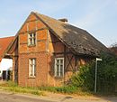 Chausseehaus met bijgebouwen