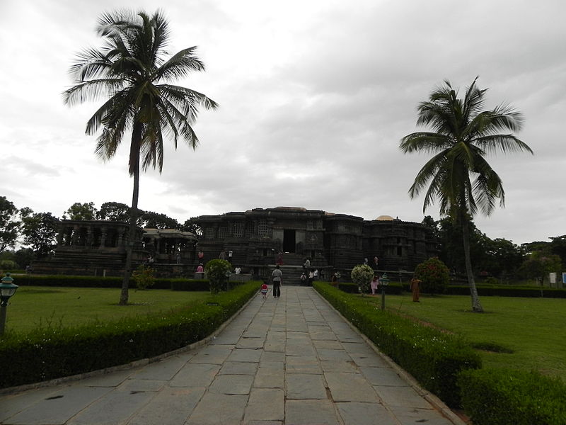 File:Hoysaleshwara temple.JPG