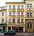 Wohnhaus mit originaler Ladenfront, in geschlossener Bebauung