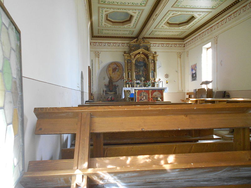 File:Interno chiesetta san Silvestro.JPG