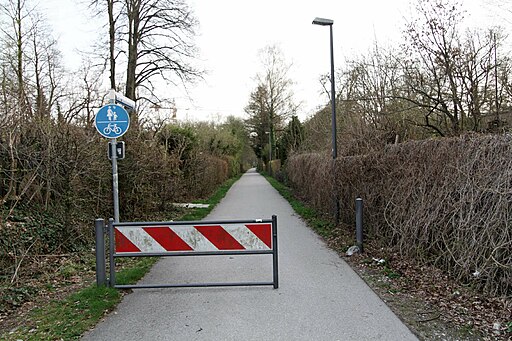 Isartalbahnweg-bjs120417-01