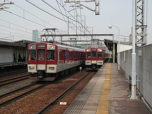 Kintetsu Imagawa Station 20140412.jpg