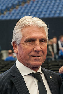 <span class="mw-page-title-main">Klaus Fischer</span> German former footballer and coach