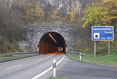 A Lämmerbuckel alagút, a német A8-as autópálya egysávos alagútja