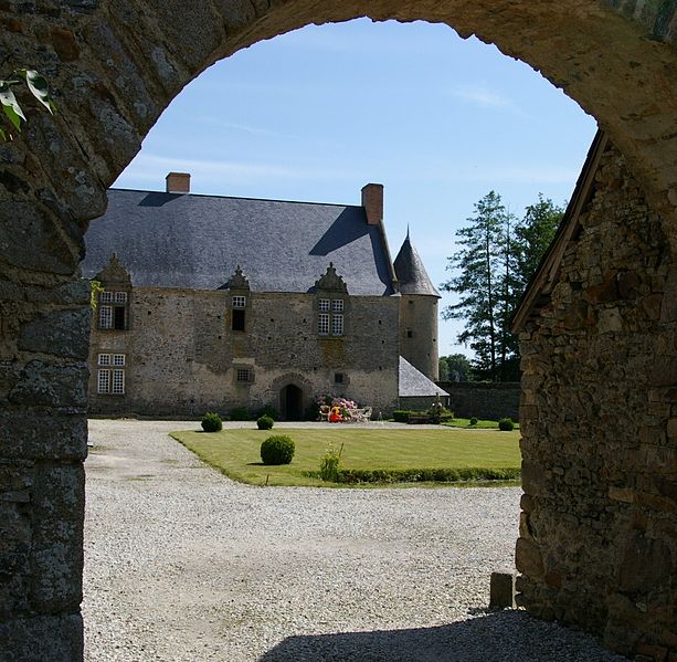 File:La Courbe de Brée int.jpg