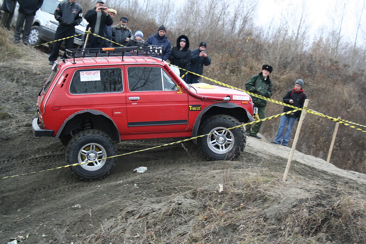 File:Lada Niva on competition.JPG - Wikimedia Commons
