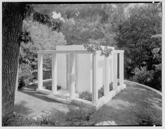 File:Lasker Mausoleum, Sleepy Hollow Cemetery, N. Tarrytown, New York. LOC gsc.5a23792.tif