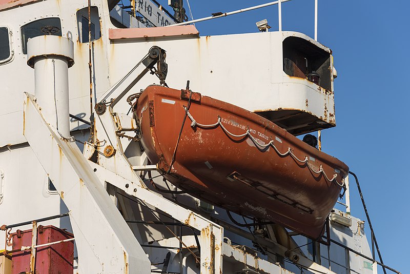 File:Lifeboat the Rio Tagus (ship, 1979), Sète cf01.jpg