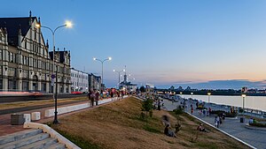 Vista hacia el puente Kanavinsky