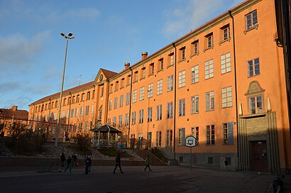 Vägbeskrivningar till Mälarhöjdens Skola med kollektivtrafik