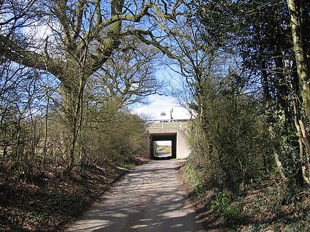 Fail:M42 bridge over Ryknield Street. - geograph.org.uk - 151852.jpg