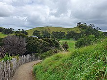 Māngere Mountain / Te Pane-o-Mataaho / Te Ara Pueru, an important pā for Waiohua in the 18th century and Ngāti Whātua in the early 19th century