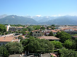 Le Alpi Apuane viste da Marina di Massa