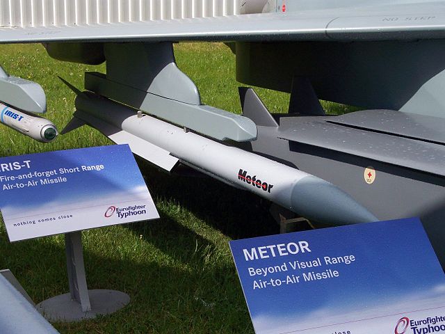 Meteor uses ramjet sustainer motor.