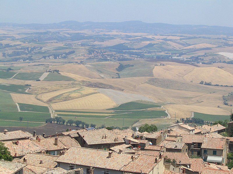 File:Montepulciano-countryside.jpg