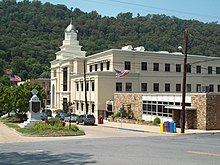 Morgan County Courthouse Complex Jul 11.JPG