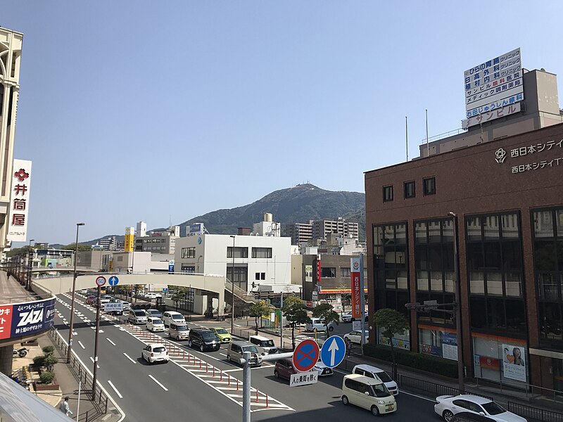 File:Mount Sarakurayama from Kurosaki Station 4.jpg