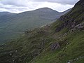 Der Sgùrr a’ Chaorachain, von der Westflanke des nordwestlich liegenden Corbett Sgùrr na Feartaig gesehen