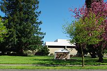 Northeast Portland campus Multnomah University sign - Portland, Oregon.JPG