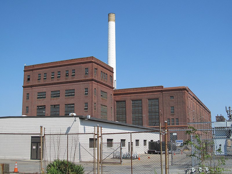 File:New Bedford Gas and Edison Light Complex, New Bedford MA.jpg