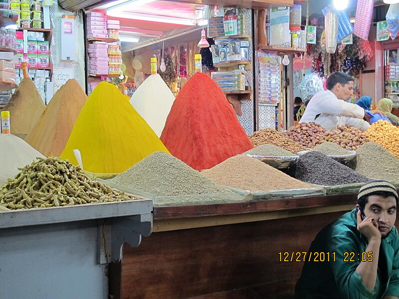 File:Night Spice market in Casablanca.JPG