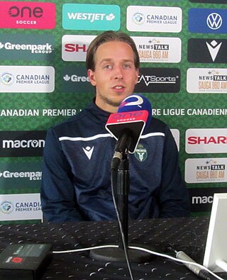 <span class="mw-page-title-main">Noah Verhoeven</span> Canadian soccer player (born 1999)