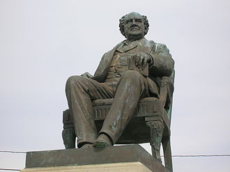 P. T. Barnum, sculpted by Thomas Ball (1887), Seaside Park, Bridgeport, Connecticut P. T. Barnum Monument (1887), Seaside Park, Bridgeport, CT - April 2016.JPG