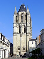 P1020199 Angers Tour Saint-Aubin reductwk.JPG