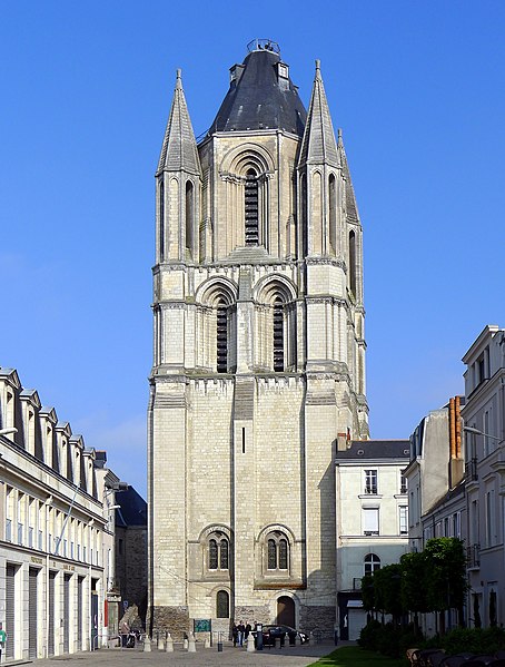 File:P1020199 Angers Tour Saint-Aubin reductwk.JPG