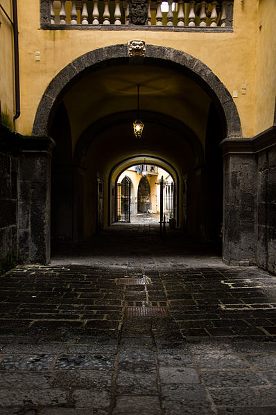 File:Palazzo Mirelli, interno.jpg