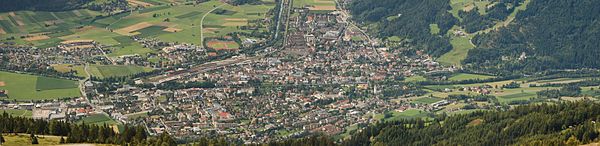 Panorama der Stadt Lienz vom Zettersfeld