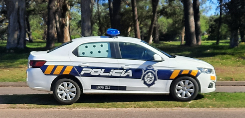 File:Peugeot301PoliceUruguay2.png