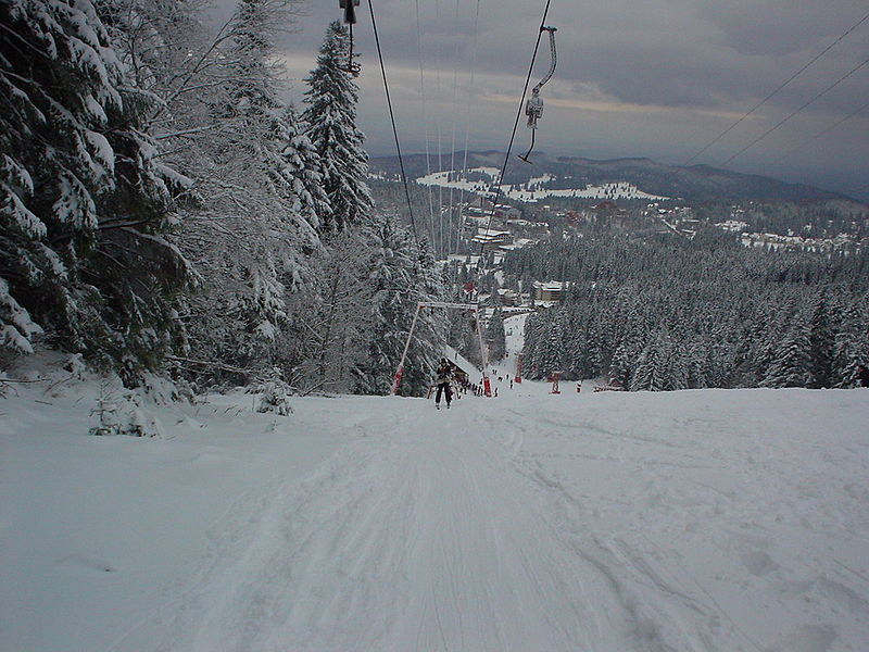 Archivo:Poiana brasov podiemnik.jpg