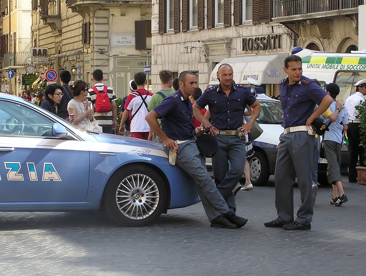 Category:Polizia di Stato - Wikimedia Commons