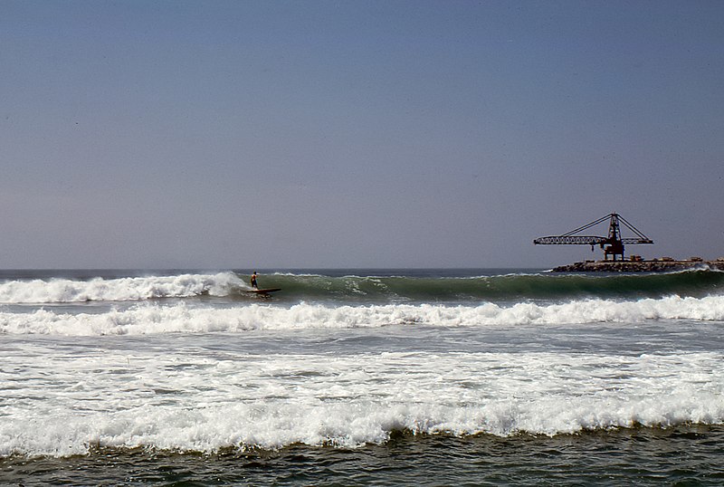 File:Port de Bayonne-Construction de la Jetée Nord-19661020.jpg