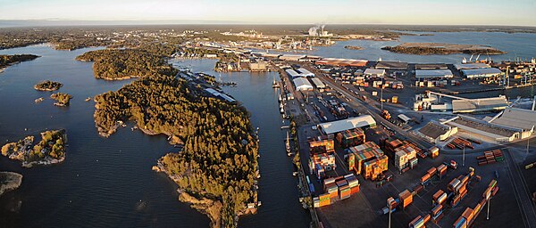 Sunset at the port of Rauma