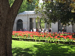 Puerta de Murillo, Real Jardin Botánico de Madrid.jpg