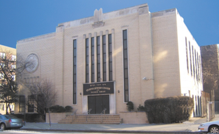 <span class="mw-page-title-main">Queens Jewish Center</span> Orthodox synagogue in Queens, New York