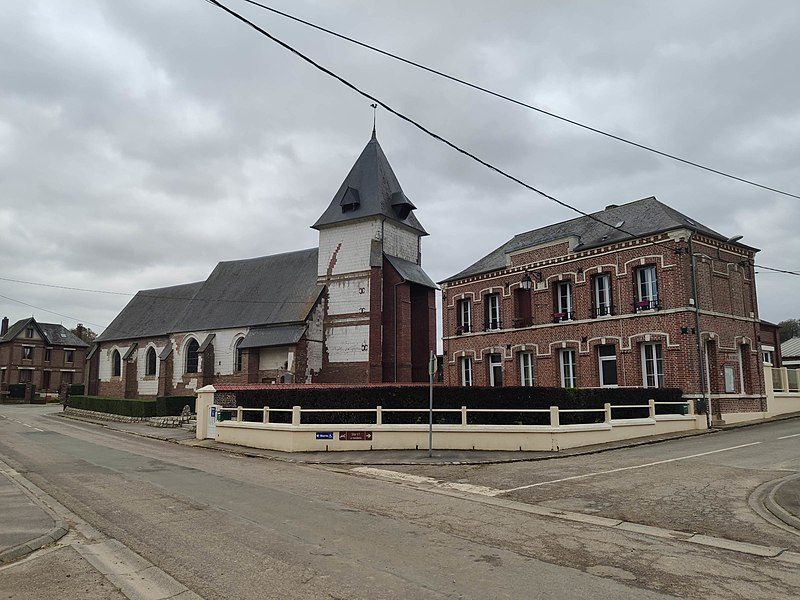 File:Rétonval - La mairie et l'église - IMG 20191102 151053.jpg