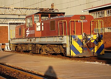 Spoornet no. E8001 in die Sentrarand-werkswinkel, Gauteng, 8 Oktober 2009