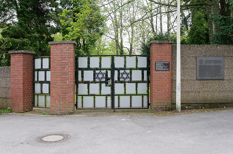 File:SG Jüdischer Friedhof, Eingang DSC 8769 PK.jpg