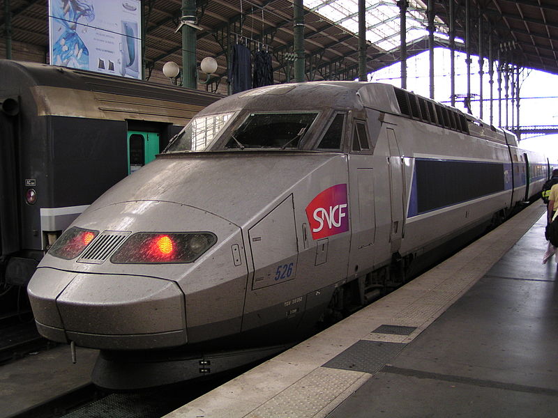 File:SNCF TGV-R 526 at Paris Gare du Nord.JPG