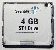 Seagate 4 GB ST1 Drive ST640211CF 9AF242-040 06051 crop-front.jpg