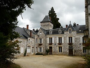 Saint-Priest-les-Fougères Oche château (4).JPG
