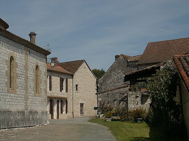 Usa ka Tan-aw sa sulod sa Saint-Cernin-De-Labarde