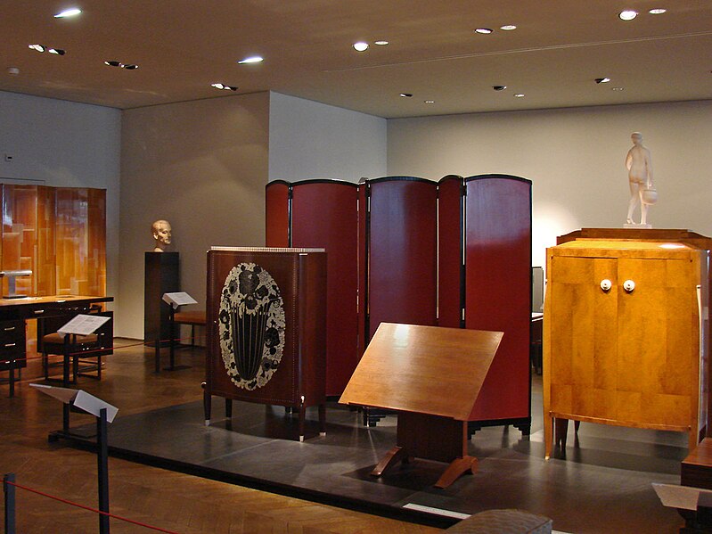 File:Salle art déco (musée des arts décoratifs).jpg