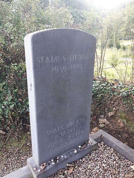 File:Seamus Heaney grave 3.jpg