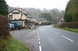 <span class="mw-page-title-main">Pwllgloyw</span> Human settlement in Wales